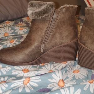 Faux fur cuff ankle boots